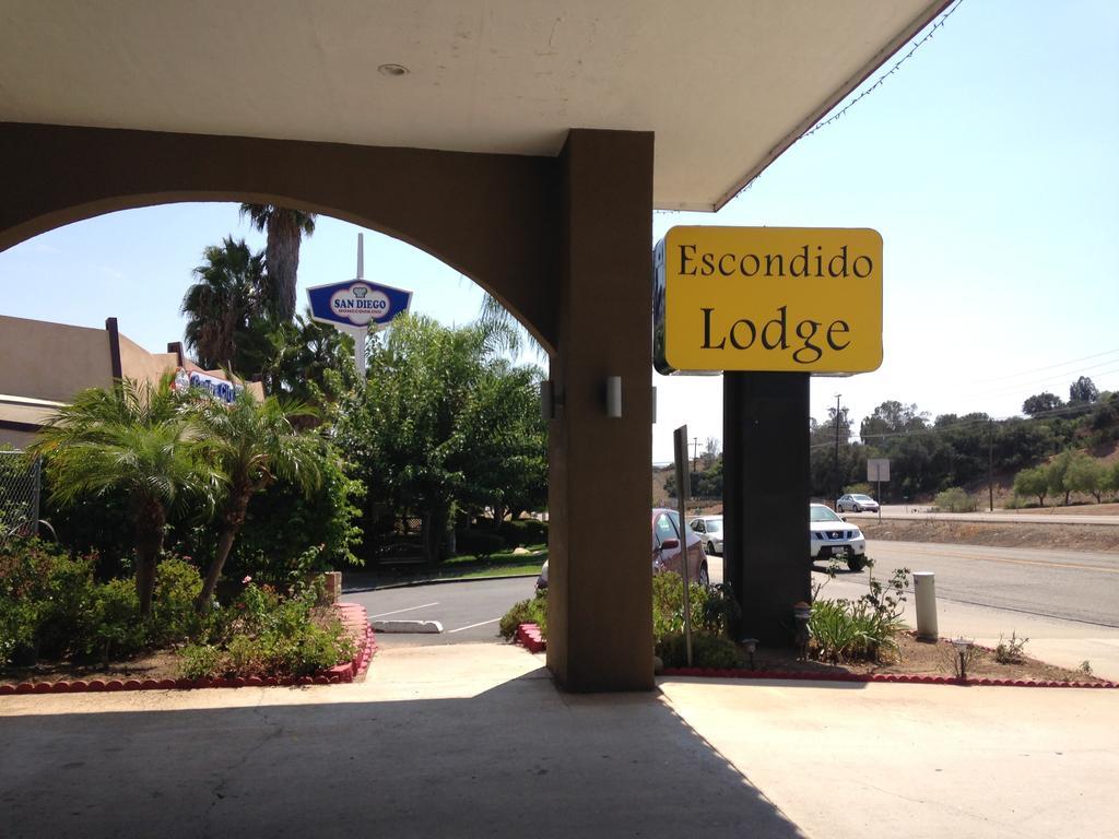 Escondido Lodge Exterior photo
