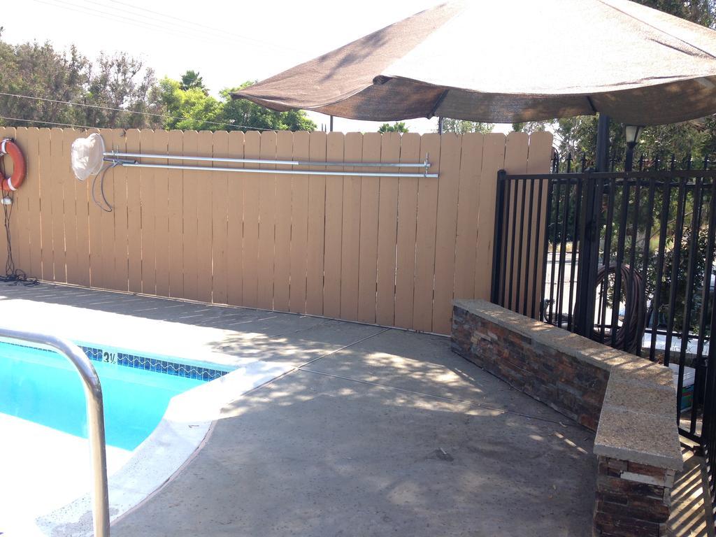 Escondido Lodge Exterior photo