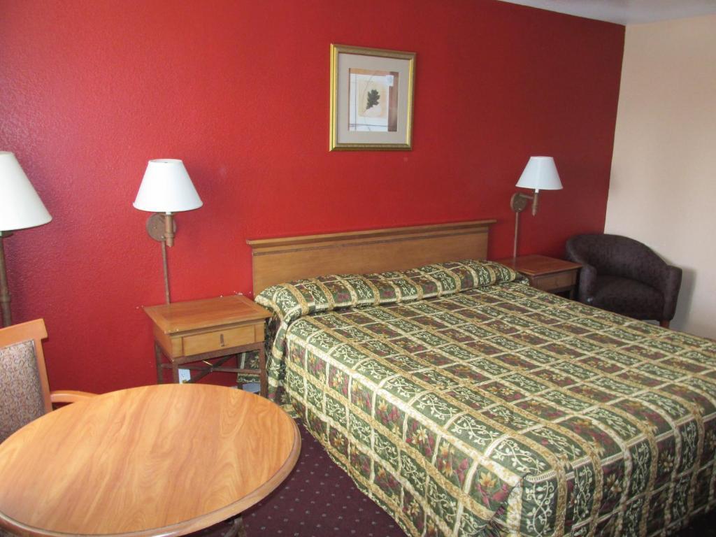 Escondido Lodge Room photo